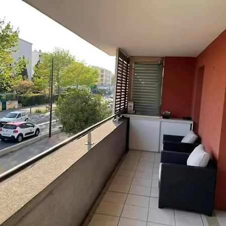 Superbe Appart 2 Pièces 8 Min à Pied De La Mer Appartement Fréjus